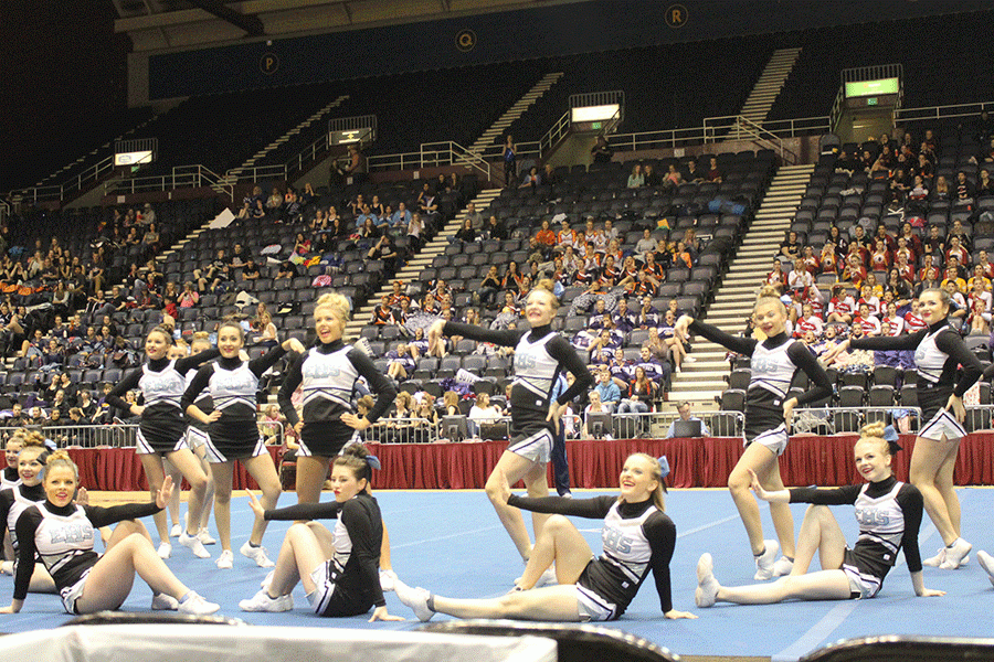 East cheer team poses for the big crowd